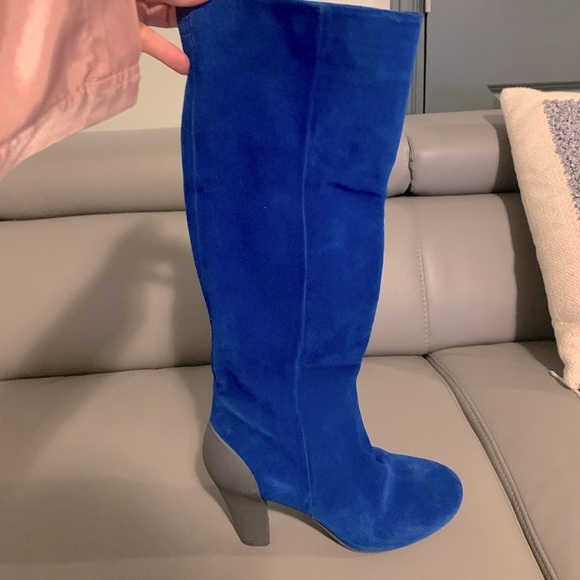 Gorgeous Blue Suede Boots - Picture 1 of 5